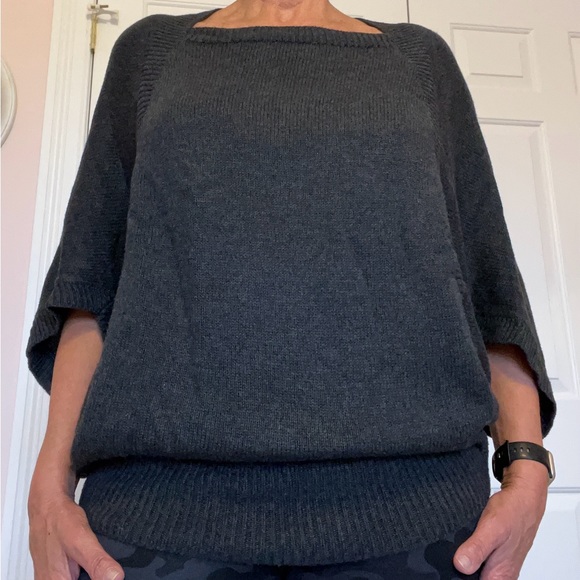 Ann Taylor sweater - Picture 8 of 10